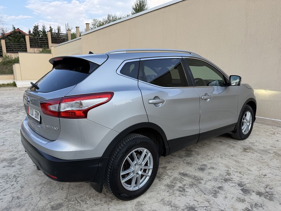 Nissan Qashqai Tekna+  185.000km/Camere 360/Panoramic/Bi-xenon/Key-less/BlindSpot