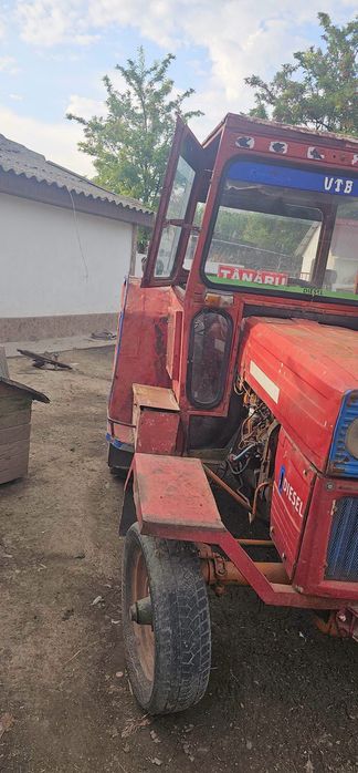 Tractor U445. Răspund doar la nr de telefon!