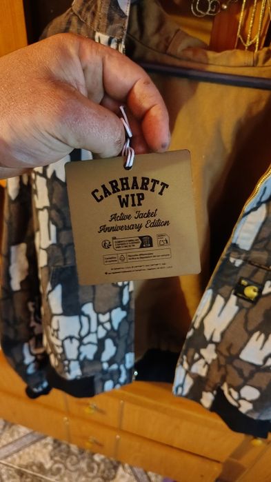 Vând geaca Carhartt WIP 50 Years Anniversary OG Active Jacket