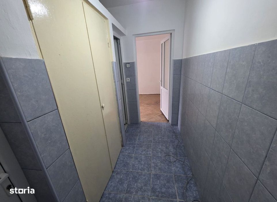 Apartament  3 camere Alexandru cel Bun , 50 metri, etaj 2 Cod:163276