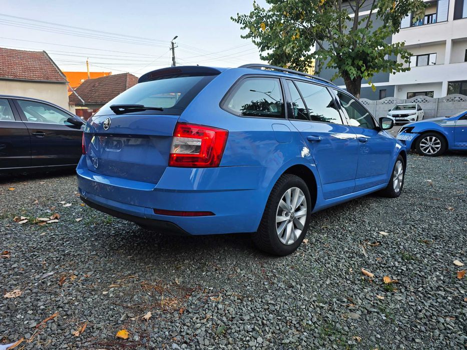 SKODA Octavia 2020 — imagine 3