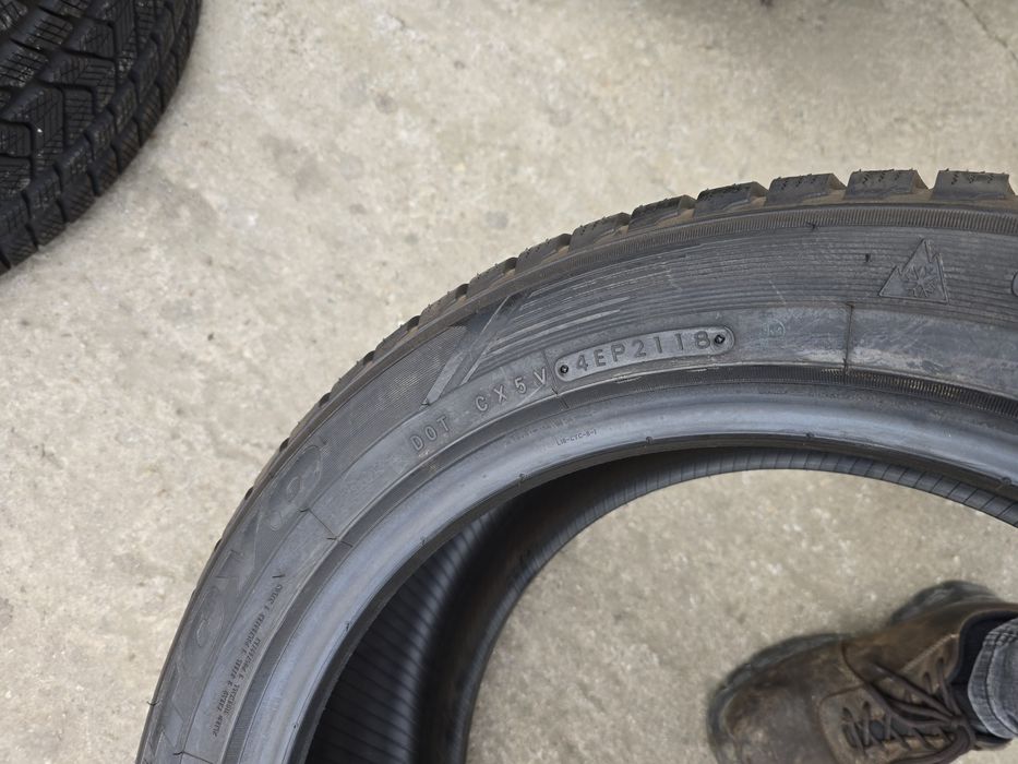 Anvelope de iarna 235-50r18 Toyo