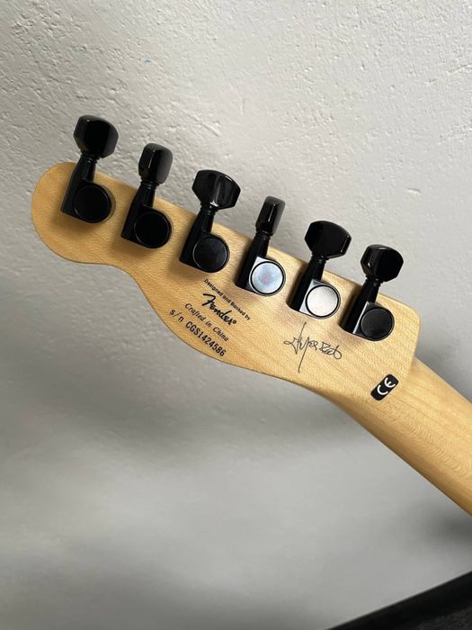 Продам электрогитару Fender Telecaster