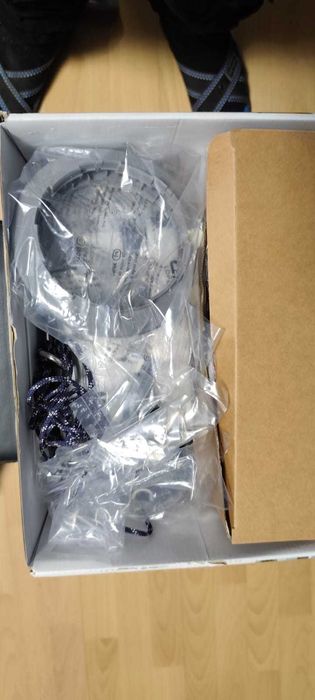 Robot curatare Geamuri Hobot R3