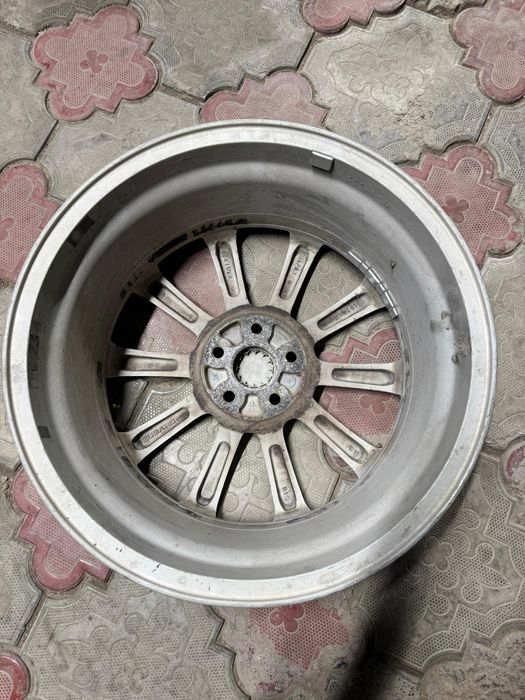 Продам диски с резиной летние