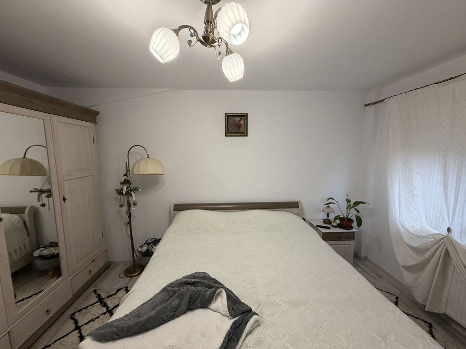 Apartament cu teransa de inchiriat