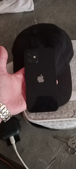 Продай iPhone 12