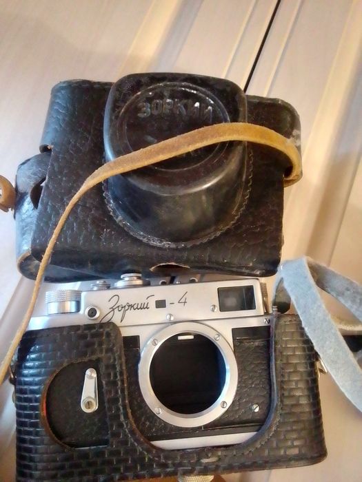 Фотоаппарат Зенит 3м.фэд.полароид.