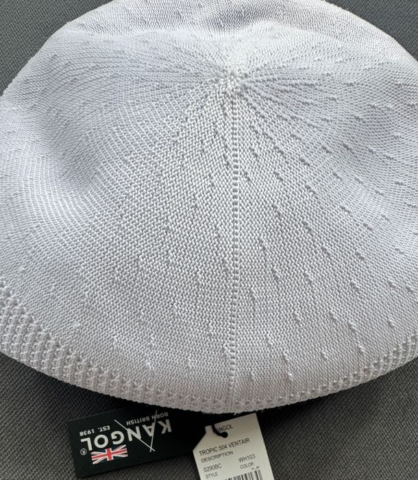 Sapca Kangol Tropic 504 Ventair Alb