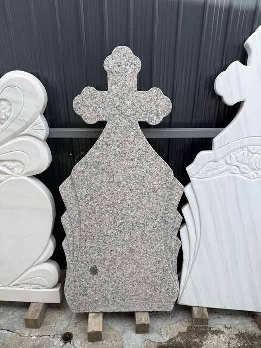 Monumente funerare din marmură – producător direct