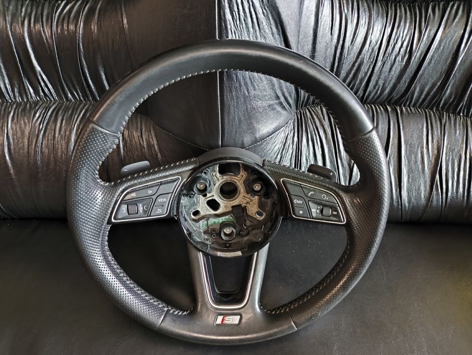 Волан за Audi A4,A5 8W B9