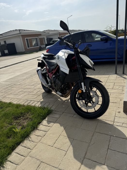 Vand Honda Hornet 750 predare leasing
