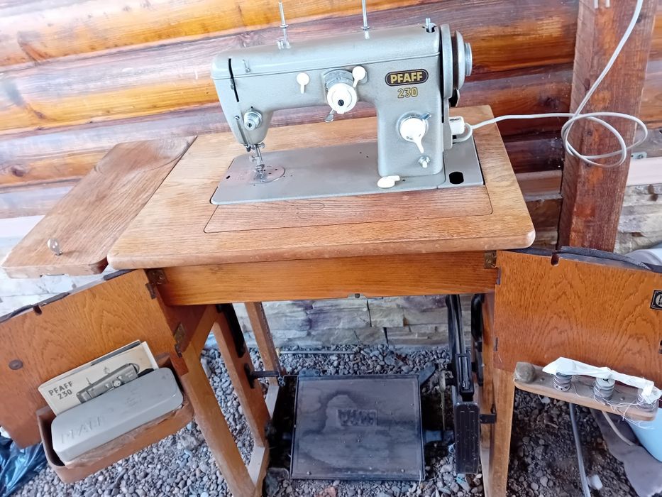 Vând mașină de cusut pfaff 23 electrica