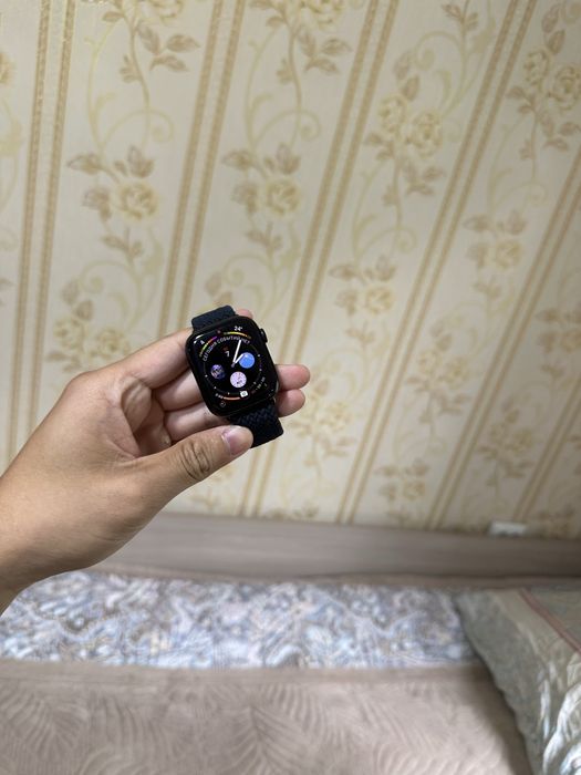 Продаю Apple Watch Series 9 45mm в отличном состояние