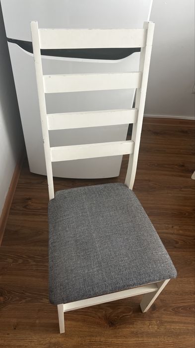 Продам 6 стульев