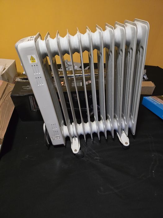 Radiator caldura pe ulei