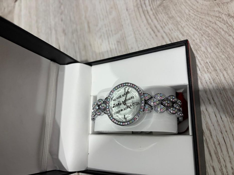 Ceas swarovski burgi dama