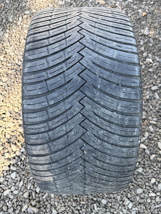 Anvelopa 255 35 r18