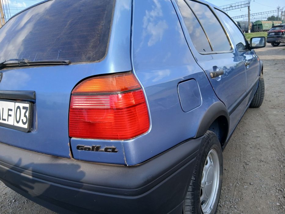 Продам голф 3 18