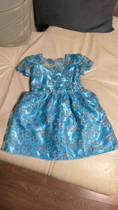 Платье на 3-5 лет