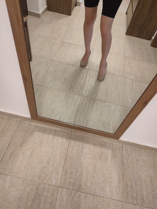 Pantofi din piele naturala nude mărimea 37