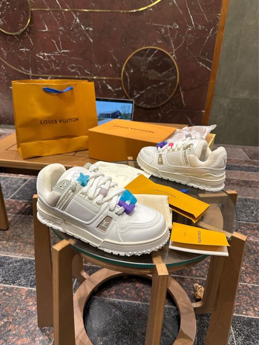 Adidasi Louis Vuitton Maxi White LV Trainers