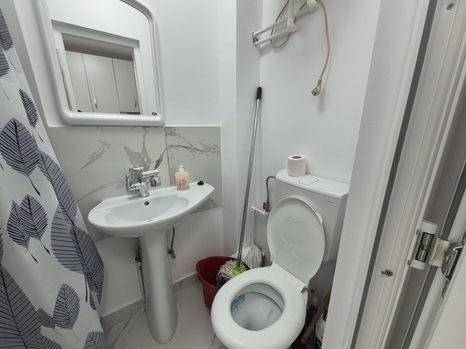 Închiriez 1 cameră micro 39