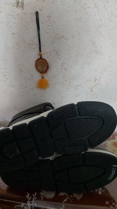 Продам зимние сапоги на девочку