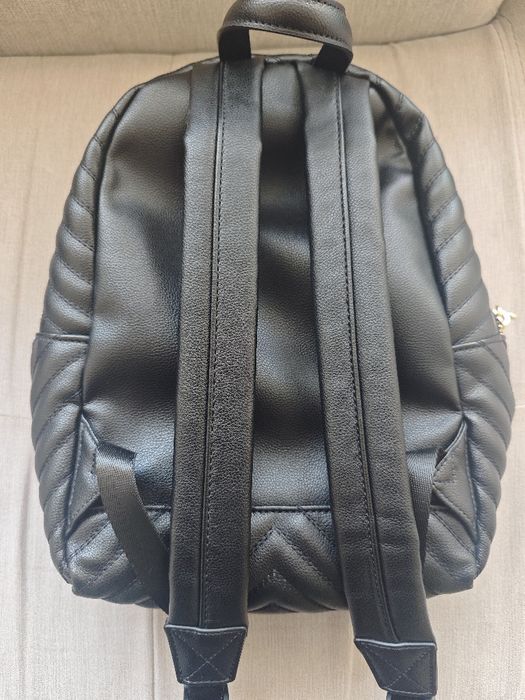 Дамска раница Guess