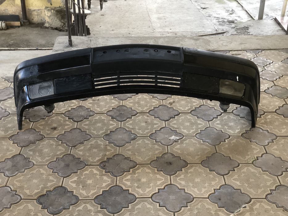 Передний бампер на бмв е34