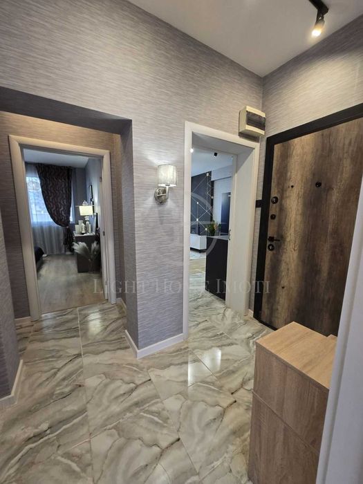 Продава се Тристаен апартамент в Пловдив, Кършияка - 56 кв.м за 2893 €/кв.м - Снимка #14