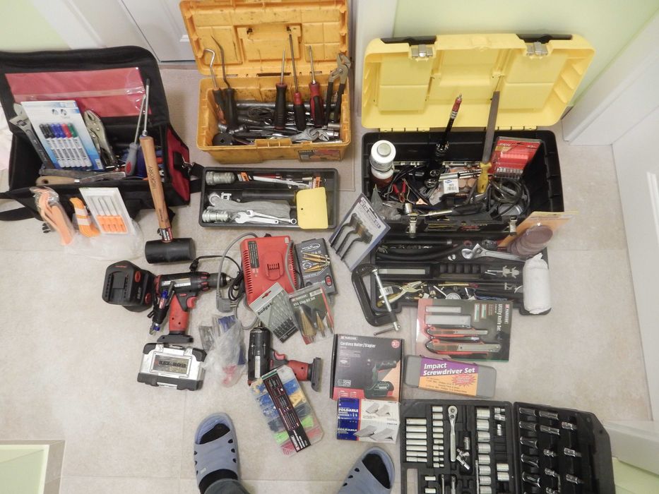 Продавам набор от инструменти за автомеханик