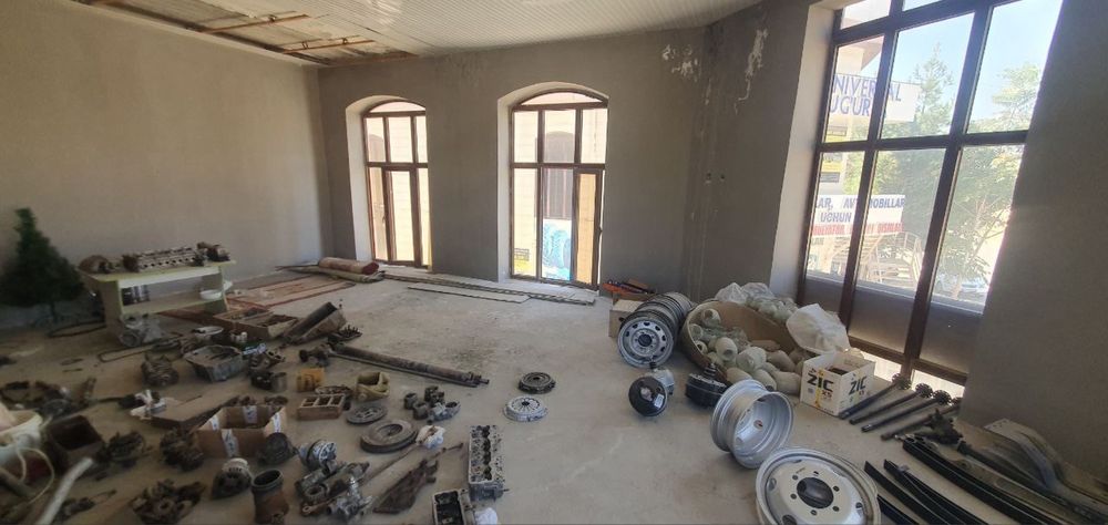 Сотилади, 1,2 этаж + подвал, 150 кв.м, Педколледж ёни