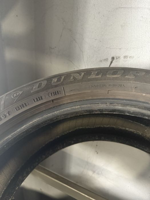 235/50r19 Dunlop