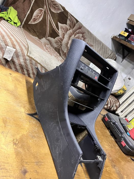 Продам середину бороду Ауди 100 с4