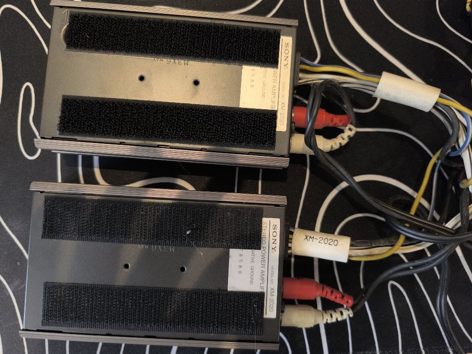 Усилвател Sony XM2020