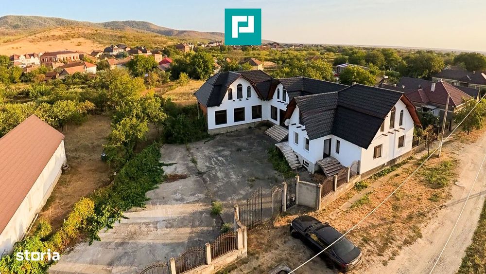 Casă 465 mp  cu posibilități multiple în Covăsânț