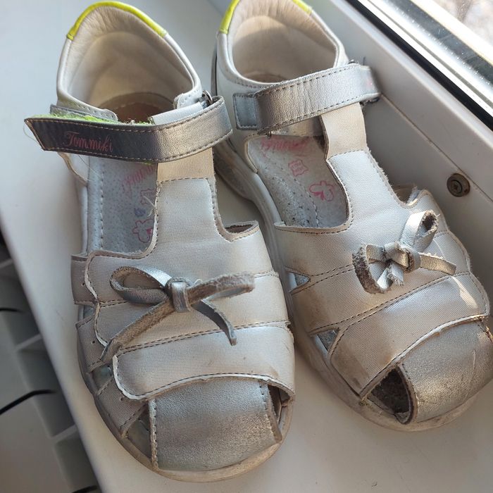 Детская обувь отдам