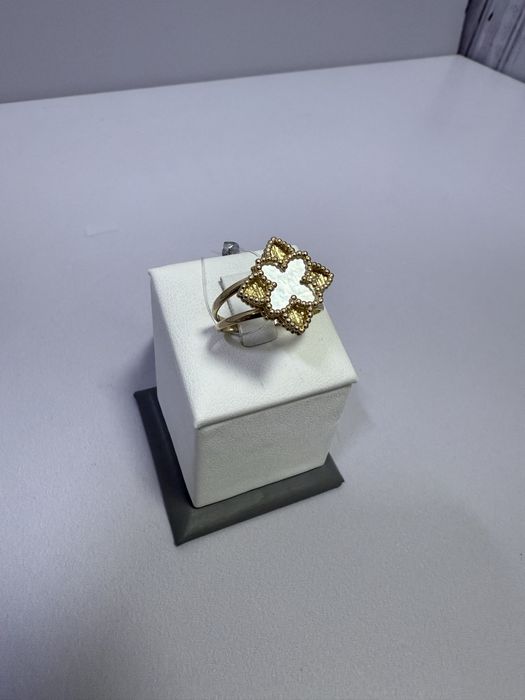 Кольцо из золота / СТ 807882