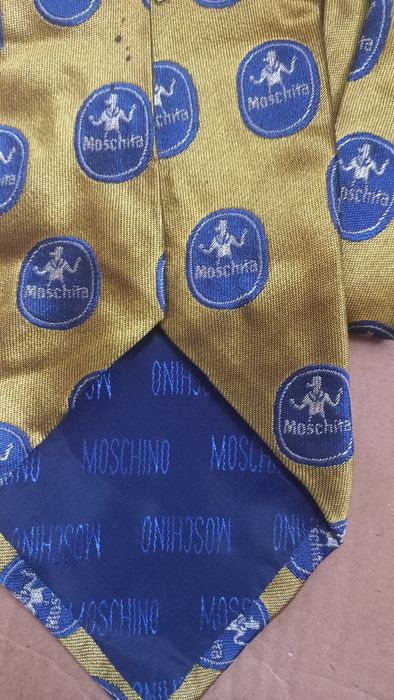 Cravata moschino