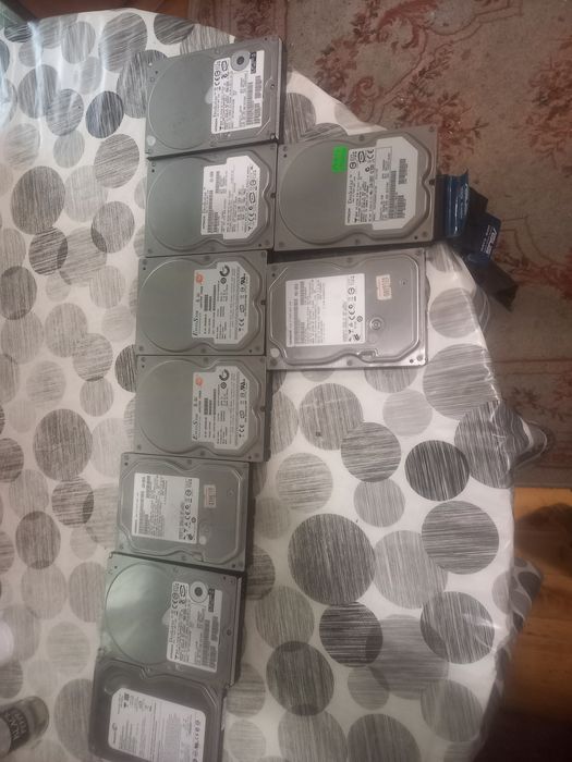 Хард дискове на hitachi и др