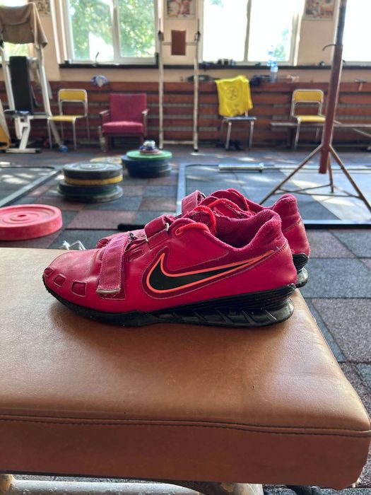 Щангети Nike Romaleos 2 red
