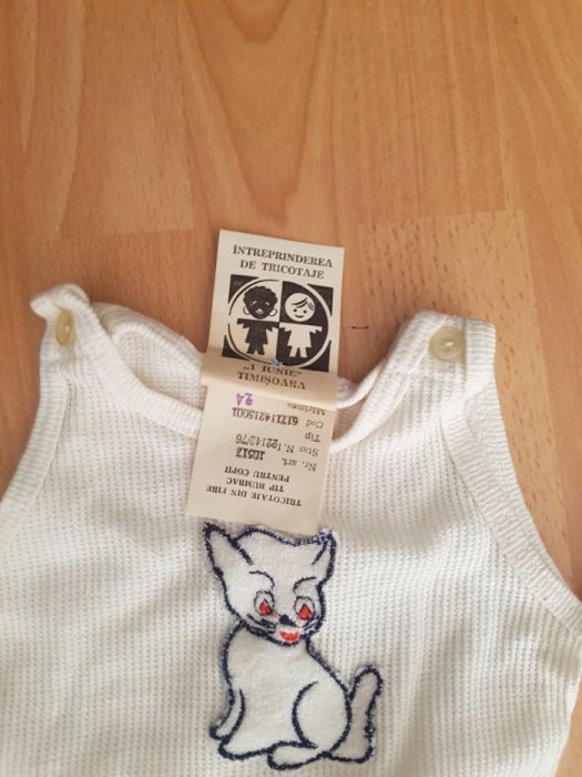 Hainute ceausiste vechi vintage Noi