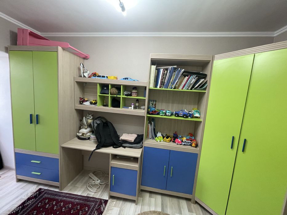 Детский шкаф и диван 1 адамдык