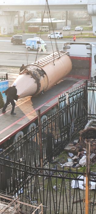 Бункер 20т яхши холатда ун сакланган тоза сув га цемент га ишатса бола