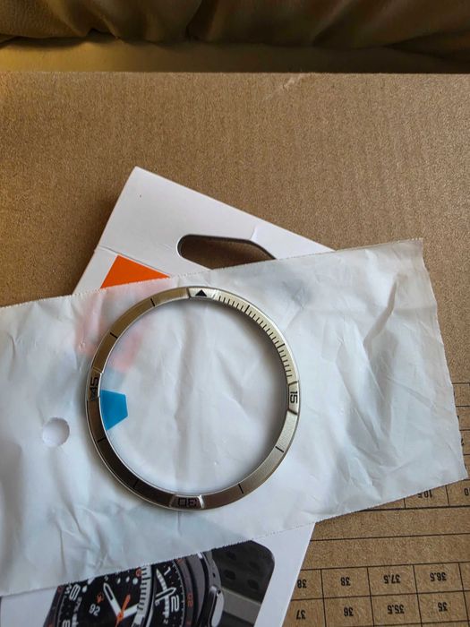 Spigen протектори за Samsung galaxy watch ultra 2