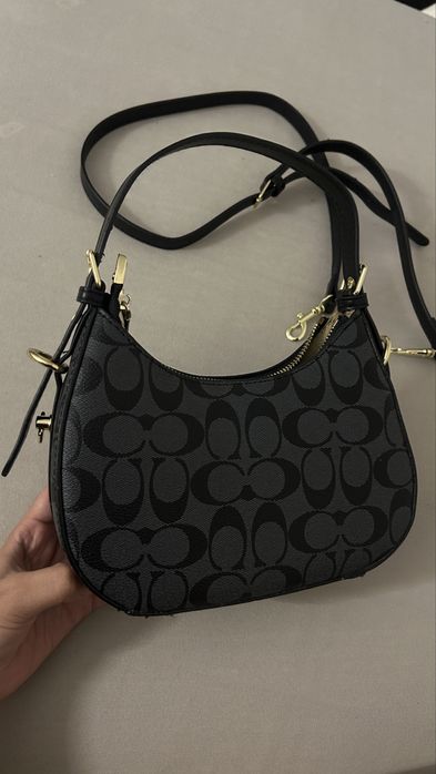 Сумка коуч-coach в форме луны