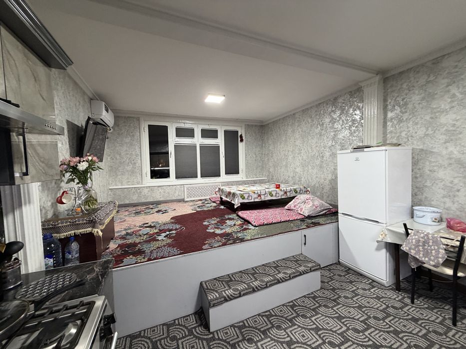 Продайотся квартира на карасарай в дол дороге 4 х комнтная