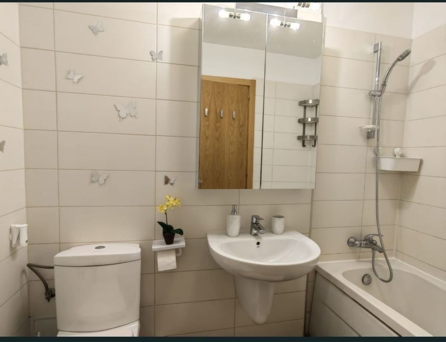 Propietar - Inchiriez ap. 2 camere Otopeni cu parcare si paza