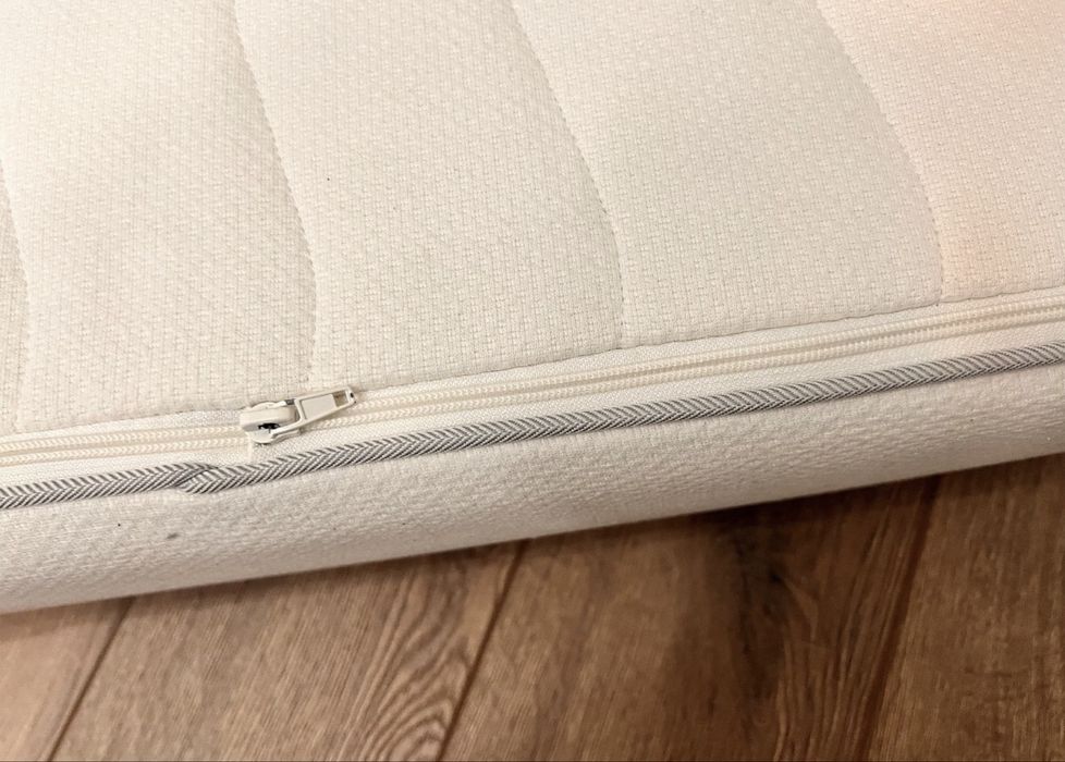 Матрас IKEA в отличном состоянии. Недорого.